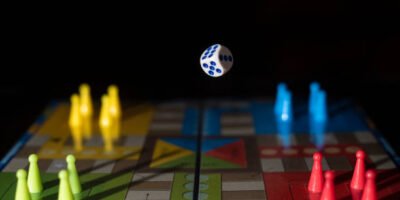 play Ludo